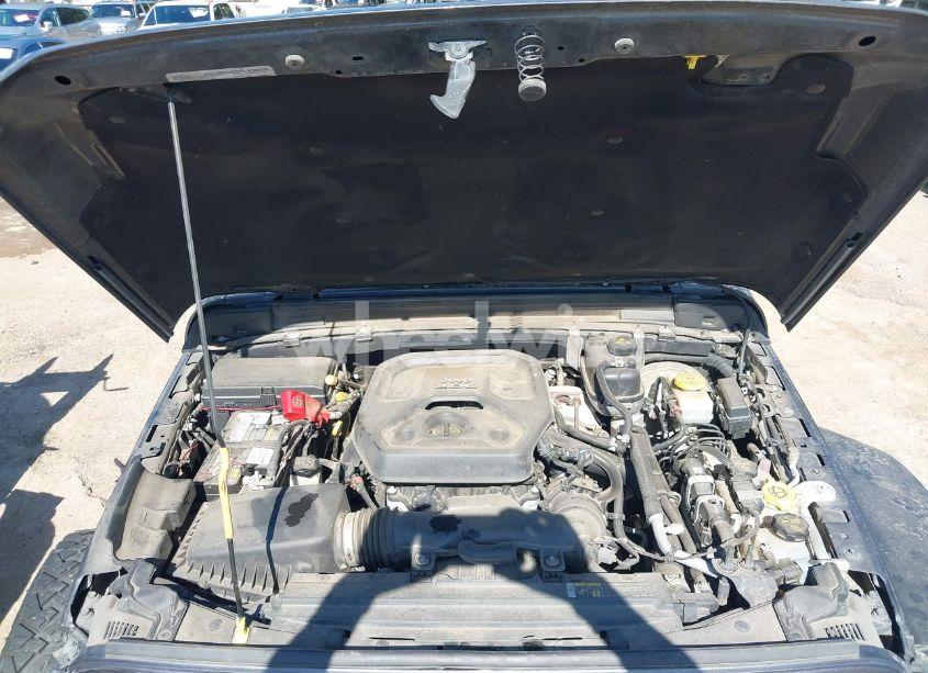 Photo 10 of 2018 Jeep Wrangler UNLIMITED SPORT S 4X4 (VIN 1C4HJXDN6JW277829)