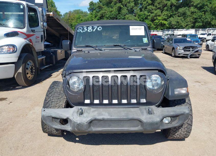 Photo 6 of 2018 Jeep Wrangler UNLIMITED SPORT S 4X4 (VIN 1C4HJXDN6JW277829)