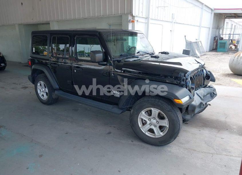 2019 Jeep Wrangler UNLIMITED SPORT S 4X4 (VIN 1C4HJXDN6KW668593) main photo