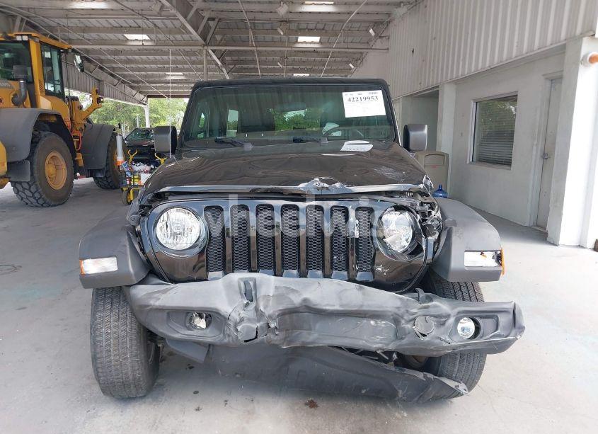 Photo 12 of 2019 Jeep Wrangler UNLIMITED SPORT S 4X4 (VIN 1C4HJXDN6KW668593)