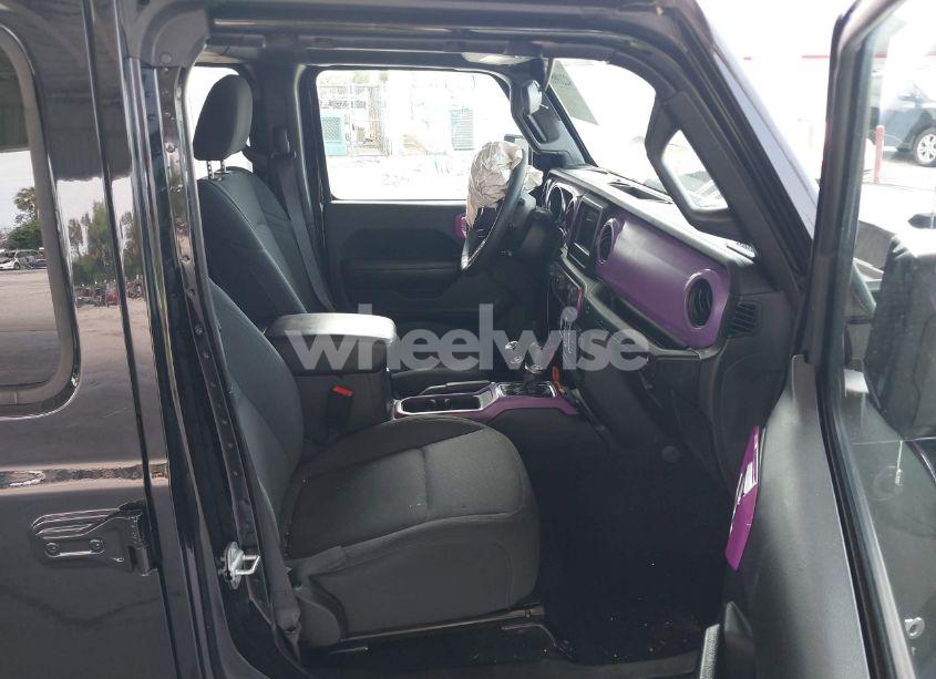 Photo 5 of 2019 Jeep Wrangler UNLIMITED SPORT S 4X4 (VIN 1C4HJXDN6KW668593)