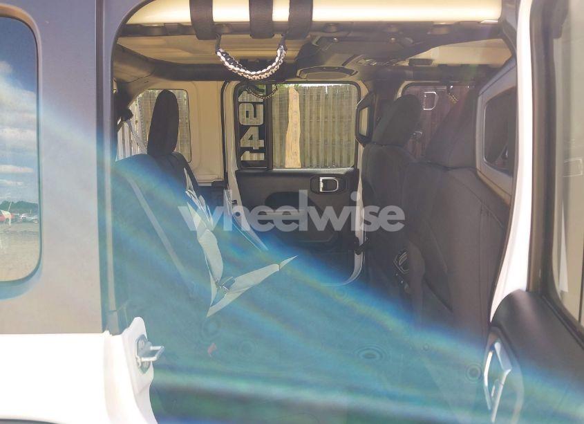 Photo 8 of 2021 Jeep Wrangler UNLIMITED SPORT S 4X4 (VIN 1C4HJXDN6MW527896)