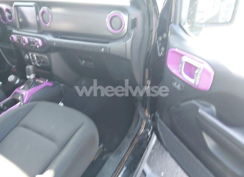 Photo 5 of 2021 Jeep Wrangler UNLIMITED WILLYS 4X4 (VIN 1C4HJXDN6MW812565)