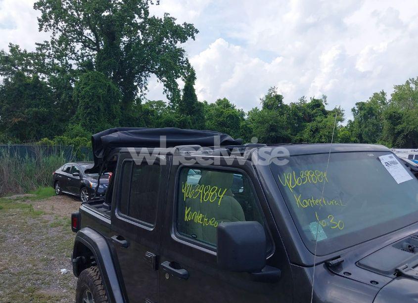 Photo 6 of 2020 Jeep Wrangler UNLIMITED SPORT S 4X4 (VIN 1C4HJXDN7LW113735)