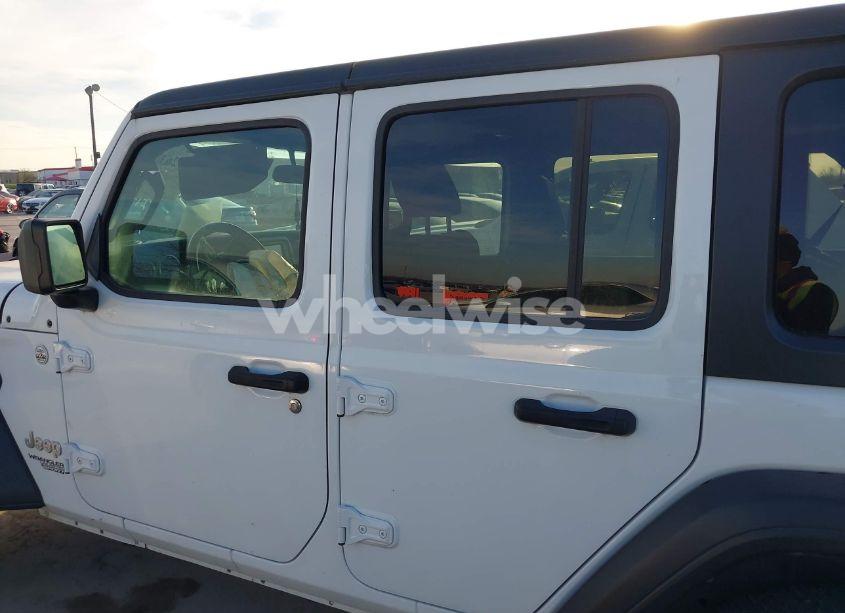 Photo 14 of 2020 Jeep Wrangler UNLIMITED SPORT S 4X4 (VIN 1C4HJXDN7LW129191)