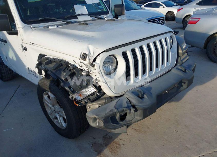 Photo 6 of 2020 Jeep Wrangler UNLIMITED SPORT S 4X4 (VIN 1C4HJXDN7LW129191)
