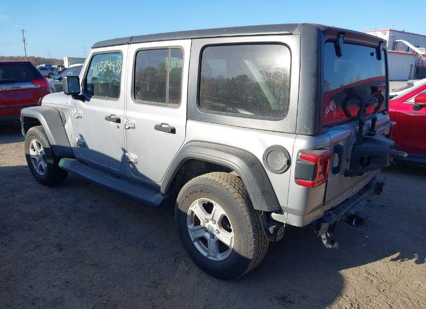 Photo 3 of 2020 Jeep Wrangler UNLIMITED SPORT S 4X4 (VIN 1C4HJXDN7LW156973)