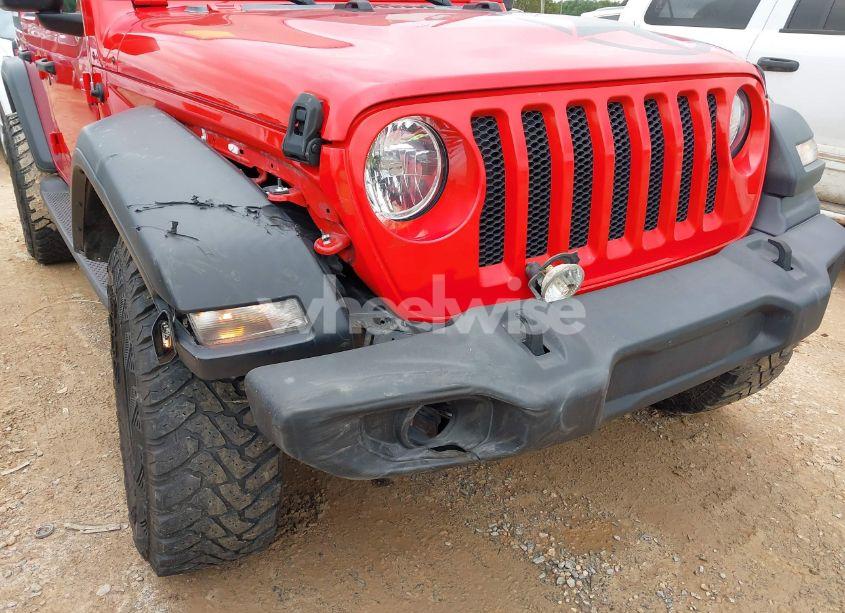 Photo 6 of 2020 Jeep Wrangler UNLIMITED SPORT S 4X4 (VIN 1C4HJXDN7LW281357)