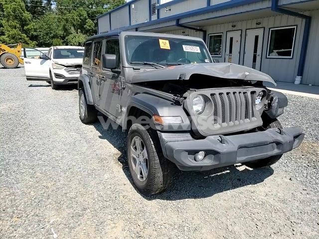 Photo 5 of 2021 JEEP WRANGLER UNLIMITED SPORT (VIN 1C4HJXDN7MW544545)