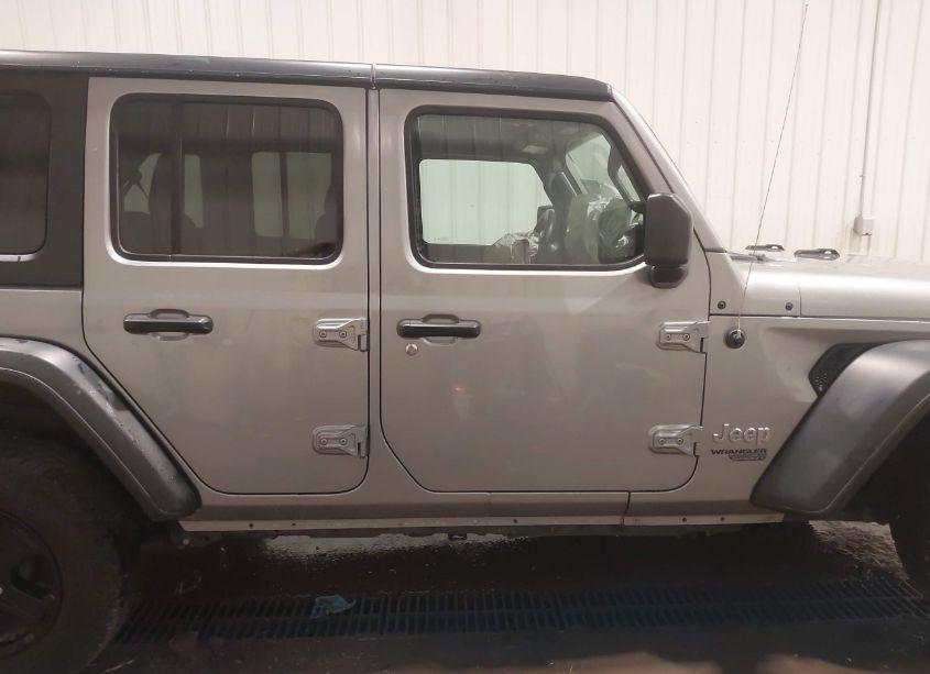 Photo 14 of 2021 Jeep Wrangler UNLIMITED SPORT S 4X4 (VIN 1C4HJXDN7MW616540)