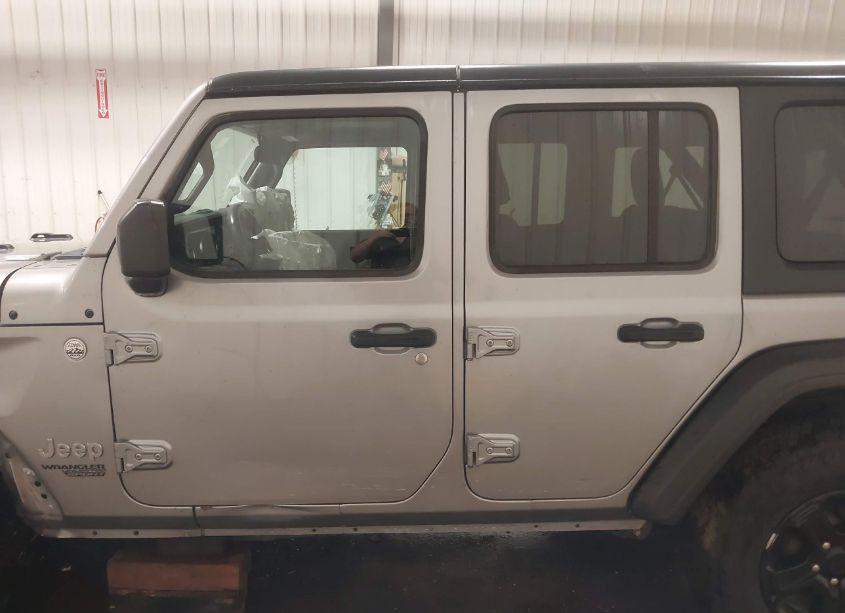 Photo 15 of 2021 Jeep Wrangler UNLIMITED SPORT S 4X4 (VIN 1C4HJXDN7MW616540)