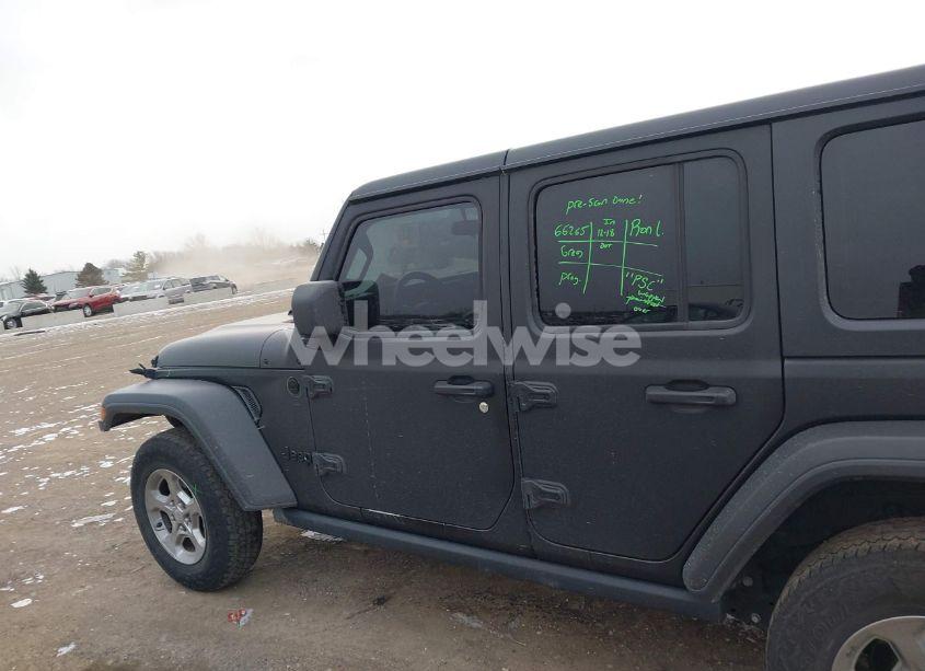 Photo 15 of 2021 Jeep Wrangler UNLIMITED FREEDOM 4X4 (VIN 1C4HJXDN7MW628767)