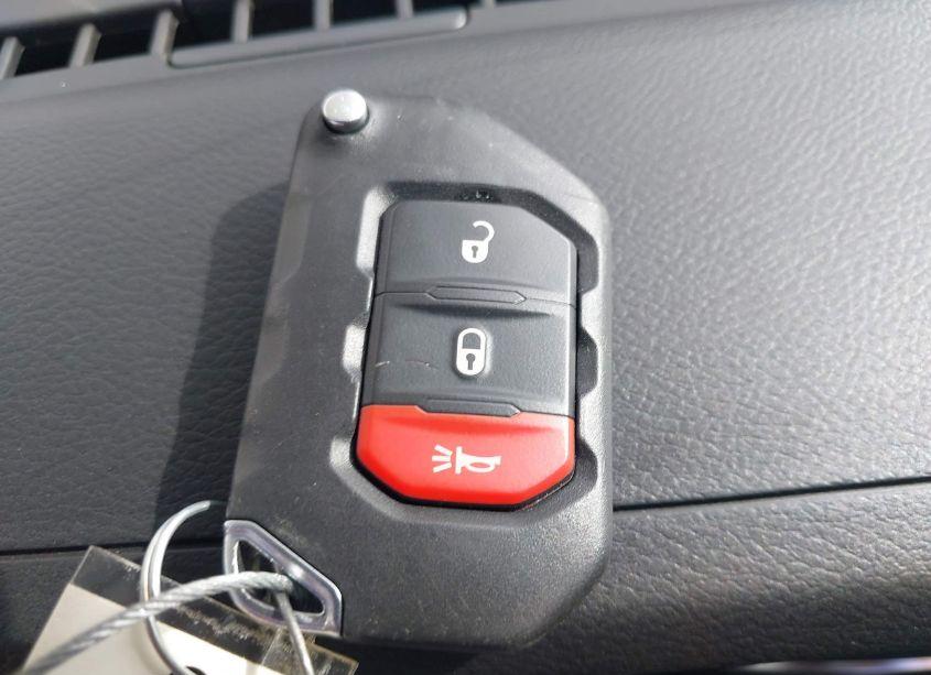 Photo 11 of 2022 Jeep Wrangler UNLIMITED SPORT ALTITUDE 4X4 (VIN 1C4HJXDN7NW277652)