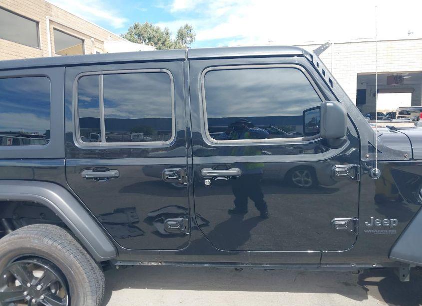 Photo 13 of 2022 Jeep Wrangler UNLIMITED SPORT ALTITUDE 4X4 (VIN 1C4HJXDN7NW277652)