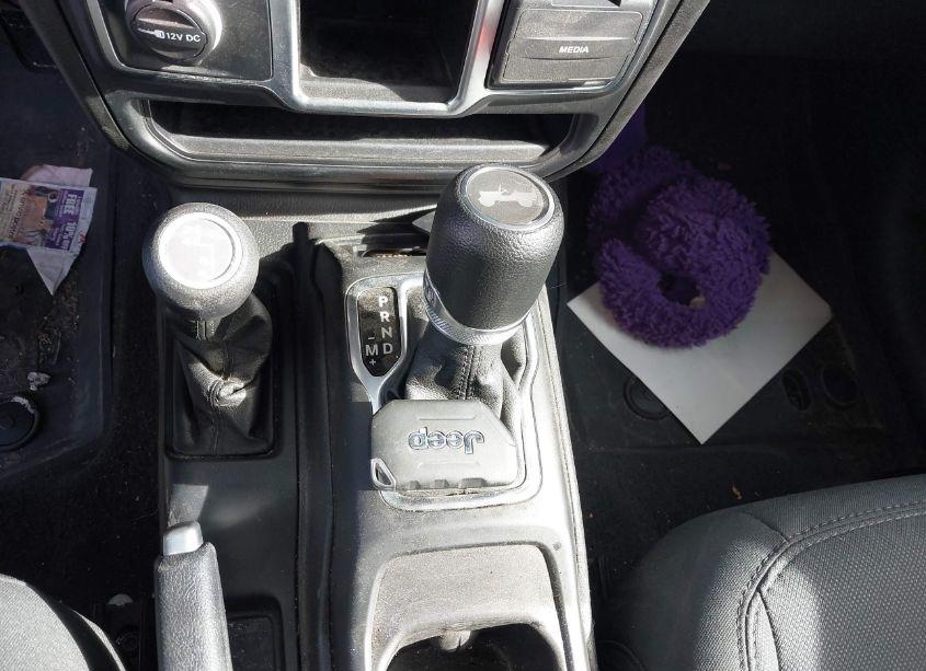 Photo 11 of 2023 Jeep Wrangler 4-DOOR SPORT 4X4 (VIN 1C4HJXDN7PW598528)