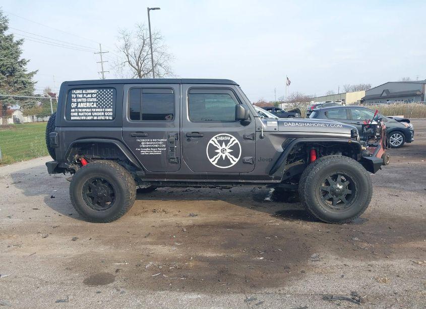 Photo 13 of 2018 Jeep Wrangler UNLIMITED SPORT S 4X4 (VIN 1C4HJXDN8JW199697)