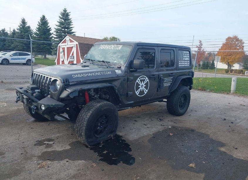Photo 2 of 2018 Jeep Wrangler UNLIMITED SPORT S 4X4 (VIN 1C4HJXDN8JW199697)