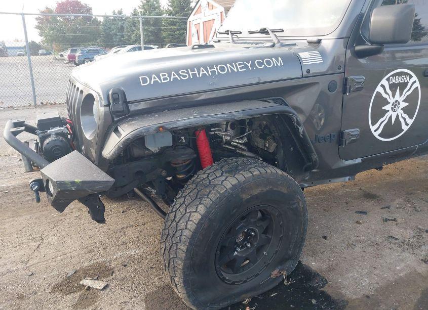 Photo 6 of 2018 Jeep Wrangler UNLIMITED SPORT S 4X4 (VIN 1C4HJXDN8JW199697)