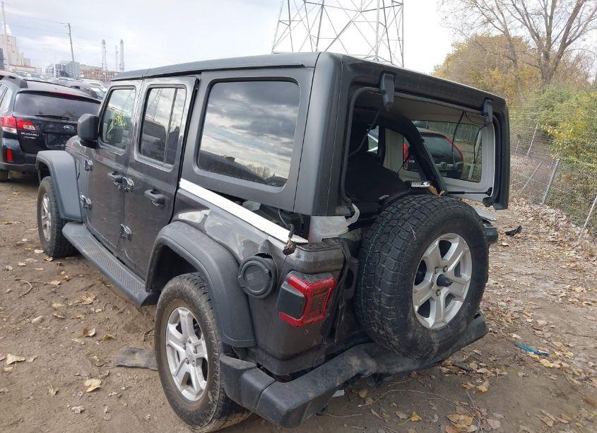 Photo 6 of 2018 Jeep Wrangler UNLIMITED SPORT S 4X4 (VIN 1C4HJXDN8JW207085)