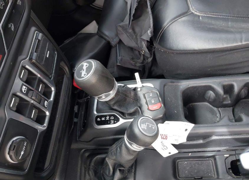 Photo 11 of 2020 Jeep Wrangler UNLIMITED SPORT ALTITUDE 4X4 (VIN 1C4HJXDN8LW120502)