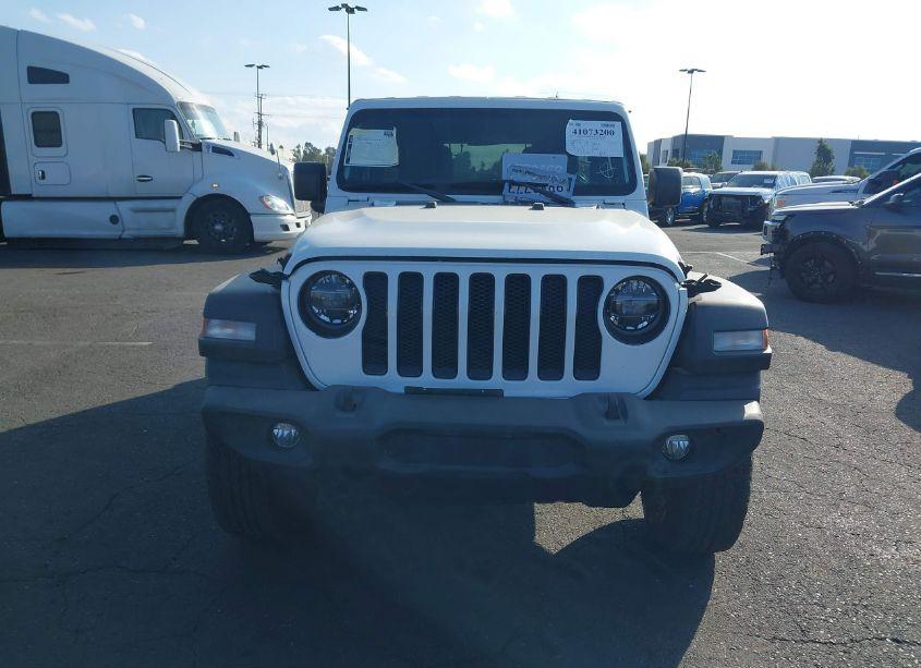 Photo 12 of 2020 Jeep Wrangler UNLIMITED SPORT ALTITUDE 4X4 (VIN 1C4HJXDN8LW120502)