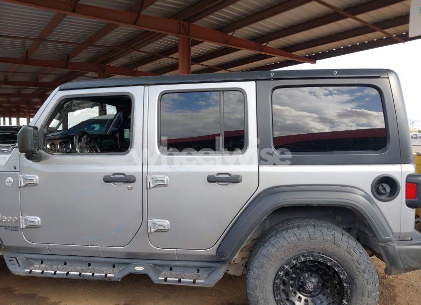 Photo 14 of 2020 Jeep Wrangler UNLIMITED SPORT S 4X4 (VIN 1C4HJXDN8LW126929)