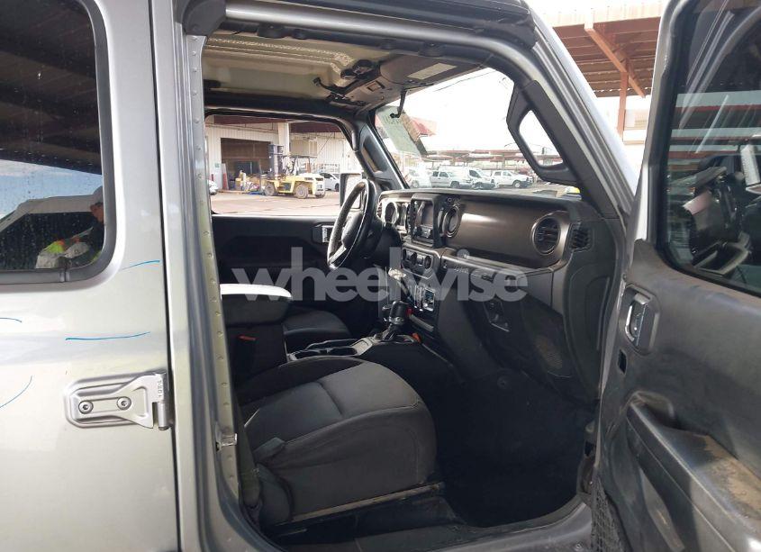 Photo 5 of 2020 Jeep Wrangler UNLIMITED SPORT S 4X4 (VIN 1C4HJXDN8LW126929)