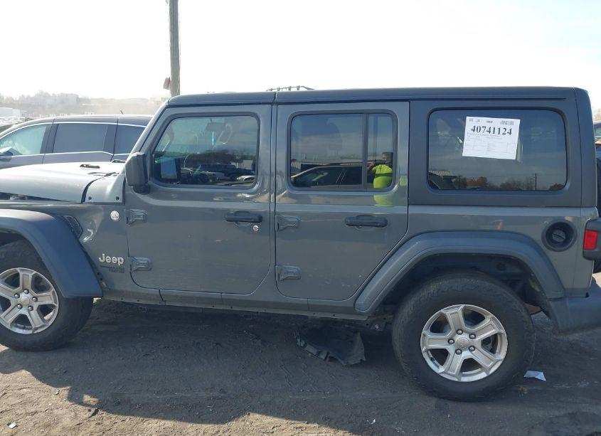 Photo 14 of 2020 Jeep Wrangler UNLIMITED SPORT S 4X4 (VIN 1C4HJXDN8LW269573)