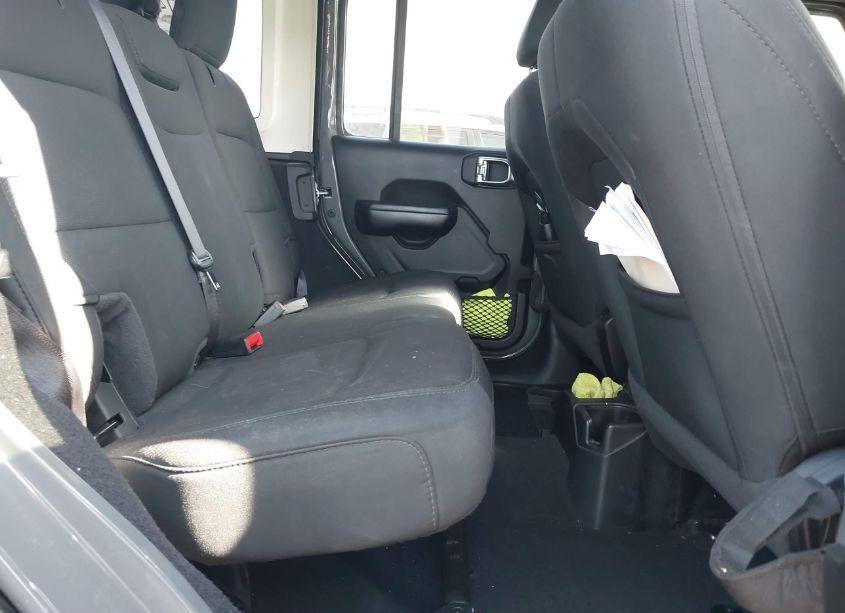 Photo 8 of 2020 Jeep Wrangler UNLIMITED SPORT S 4X4 (VIN 1C4HJXDN8LW269573)