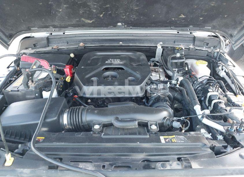 Photo 10 of 2021 Jeep Wrangler UNLIMITED SPORT S 4X4 (VIN 1C4HJXDN8MW532307)