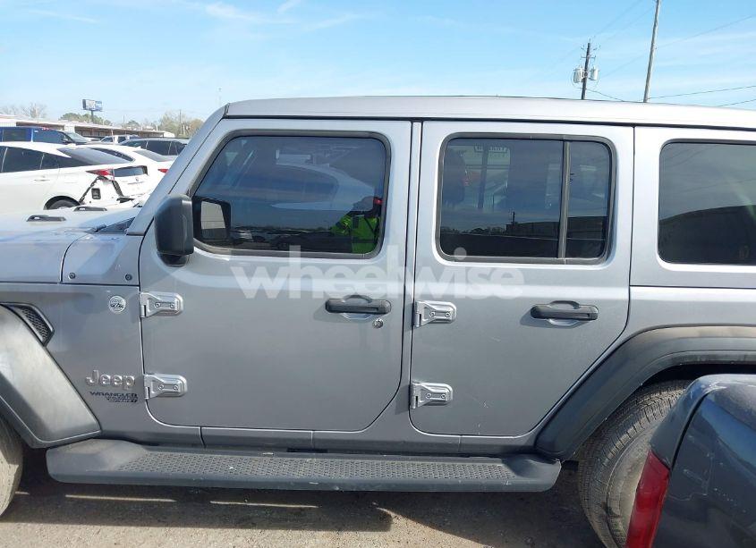 Photo 14 of 2021 Jeep Wrangler UNLIMITED SPORT S 4X4 (VIN 1C4HJXDN8MW532307)