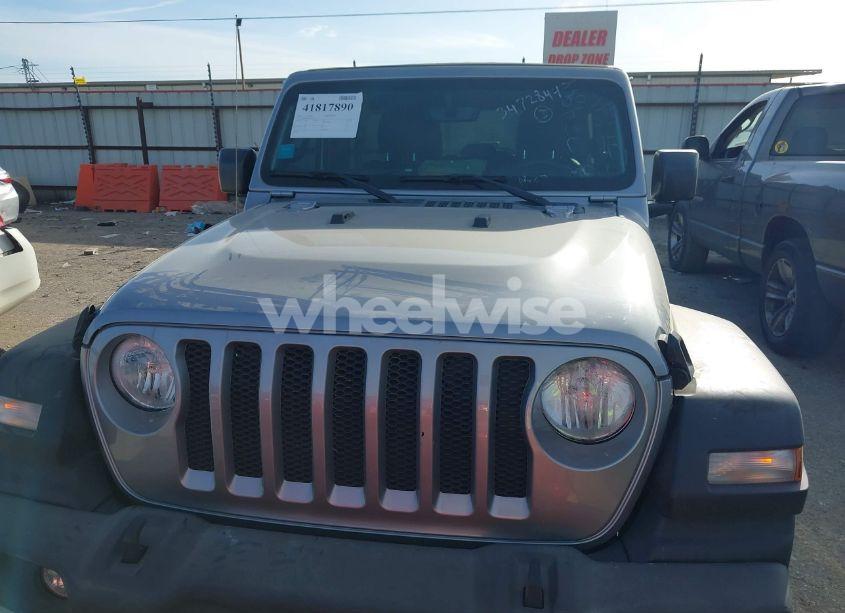 Photo 6 of 2021 Jeep Wrangler UNLIMITED SPORT S 4X4 (VIN 1C4HJXDN8MW532307)