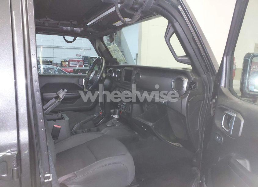 Photo 5 of 2021 Jeep Wrangler UNLIMITED WILLYS 4X4 (VIN 1C4HJXDN8MW744768)