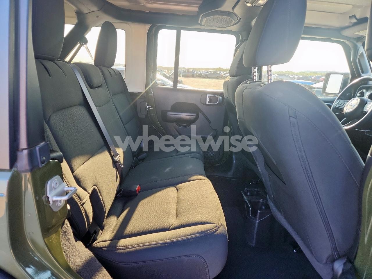 Photo 10 of 2021 JEEP WRANGLER UNLIMITED SPORT (VIN 1C4HJXDN8MW748139)