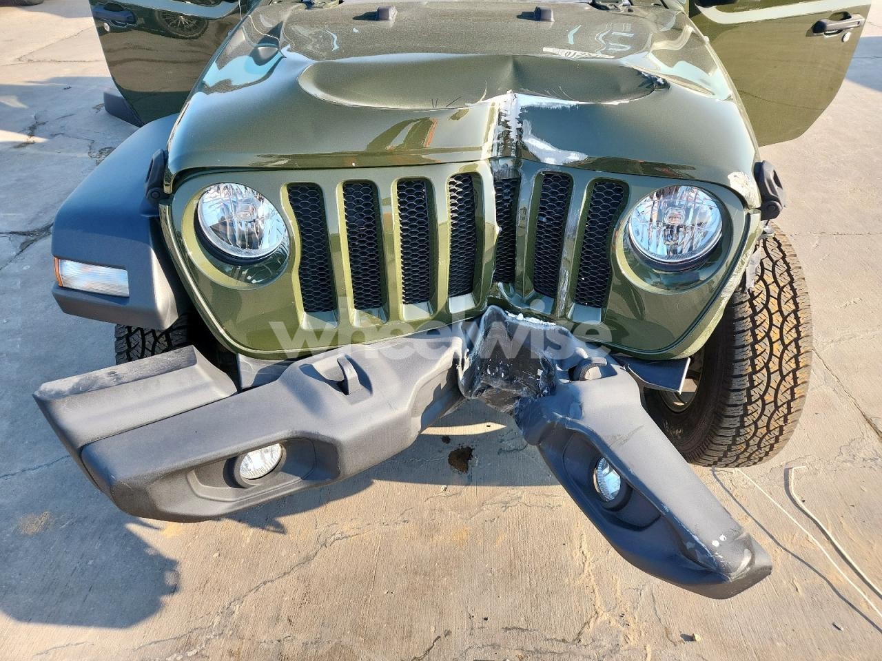 Photo 11 of 2021 JEEP WRANGLER UNLIMITED SPORT (VIN 1C4HJXDN8MW748139)