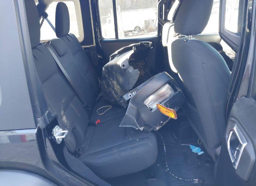 Photo 8 of 2021 Jeep Wrangler UNLIMITED SPORT ALTITUDE 4X4 (VIN 1C4HJXDN8MW778483)