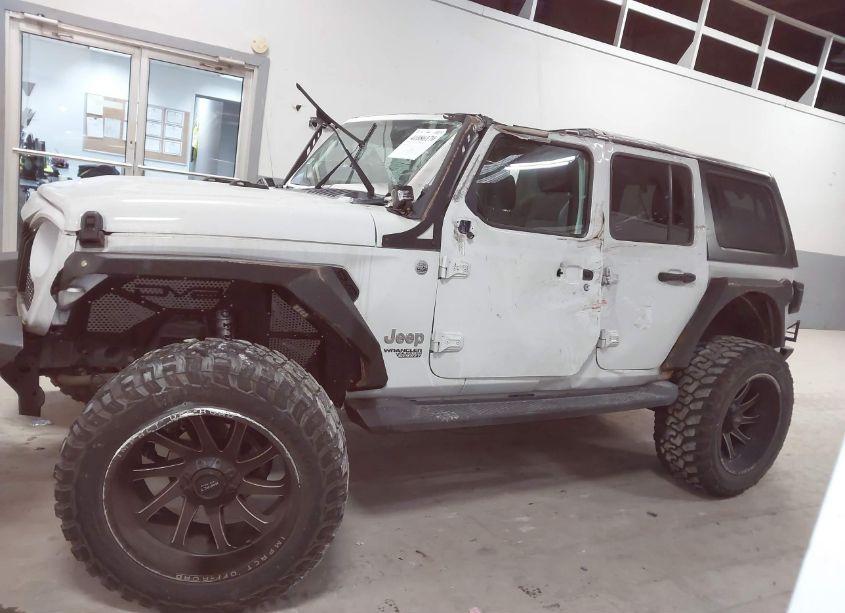 Photo 15 of 2019 Jeep Wrangler UNLIMITED SPORT S 4X4 (VIN 1C4HJXDN9KW601759)