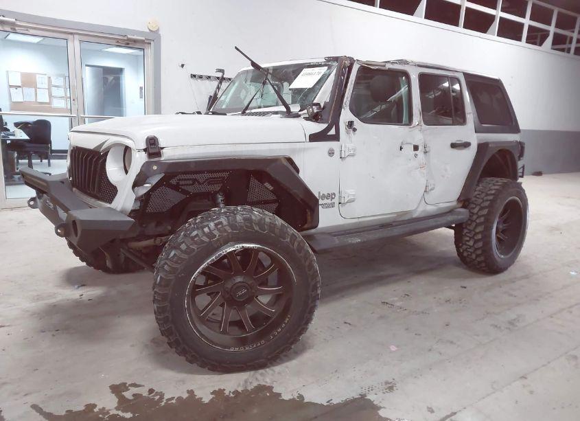 Photo 2 of 2019 Jeep Wrangler UNLIMITED SPORT S 4X4 (VIN 1C4HJXDN9KW601759)