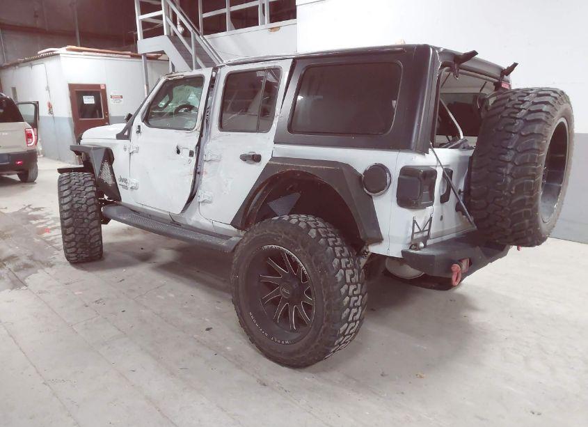 Photo 3 of 2019 Jeep Wrangler UNLIMITED SPORT S 4X4 (VIN 1C4HJXDN9KW601759)