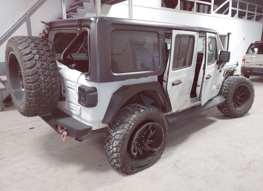 Photo 4 of 2019 Jeep Wrangler UNLIMITED SPORT S 4X4 (VIN 1C4HJXDN9KW601759)