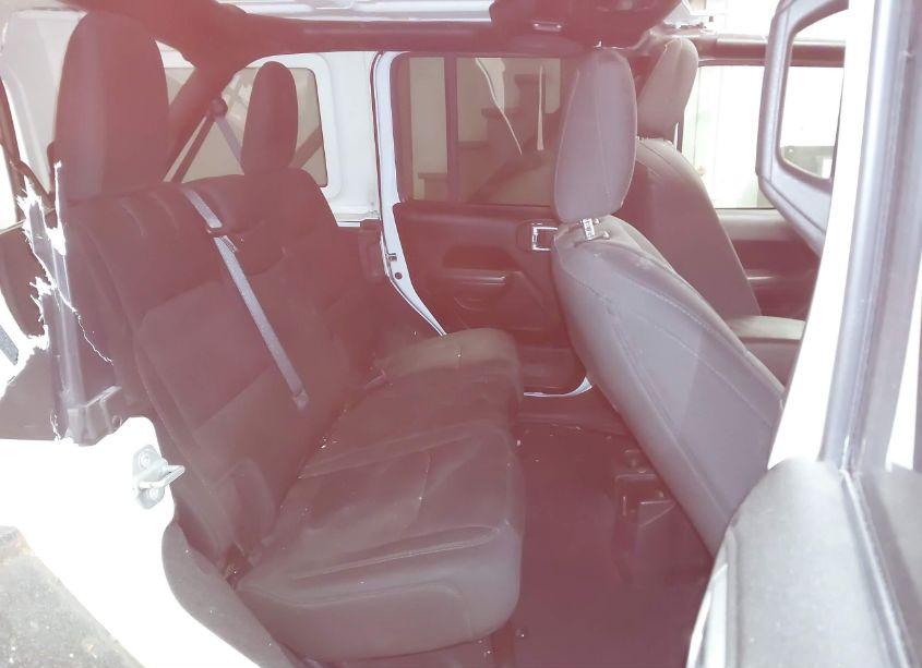 Photo 8 of 2019 Jeep Wrangler UNLIMITED SPORT S 4X4 (VIN 1C4HJXDN9KW601759)