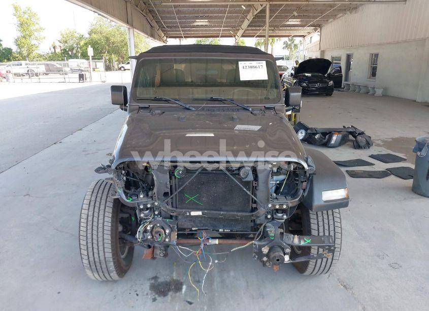 Photo 13 of 2020 Jeep Wrangler UNLIMITED SPORT S 4X4 (VIN 1C4HJXDN9LW167442)