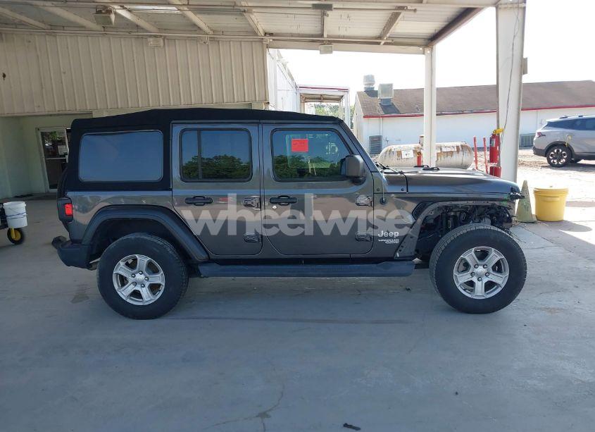 Photo 14 of 2020 Jeep Wrangler UNLIMITED SPORT S 4X4 (VIN 1C4HJXDN9LW167442)