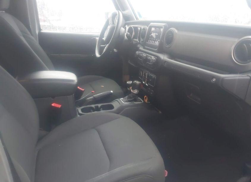 Photo 5 of 2020 Jeep Wrangler UNLIMITED SPORT S 4X4 (VIN 1C4HJXDN9LW168896)