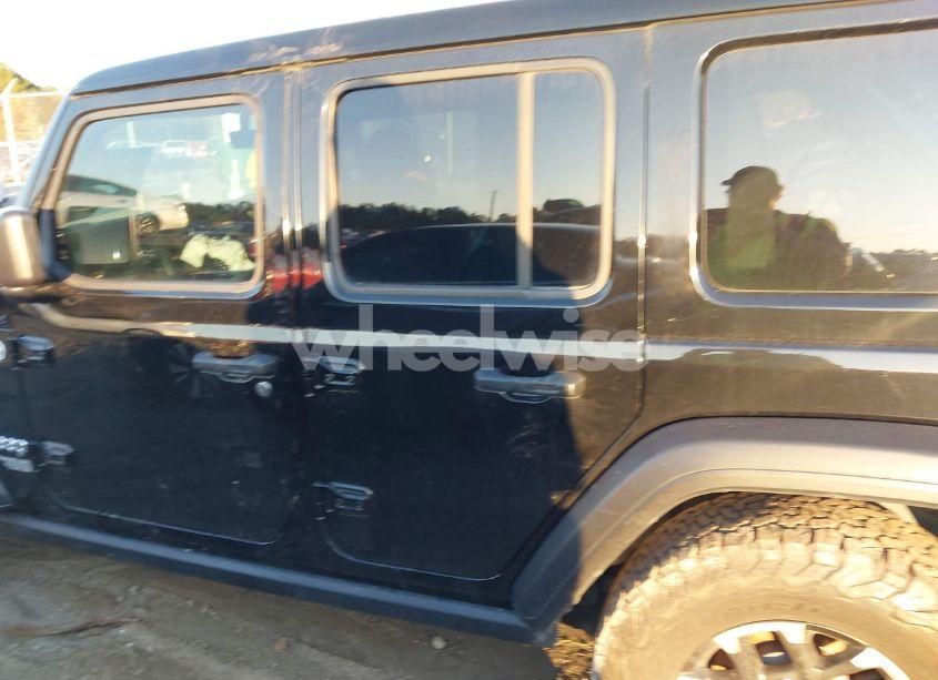 Photo 14 of 2020 Jeep Wrangler UNLIMITED SPORT S 4X4 (VIN 1C4HJXDN9LW322426)