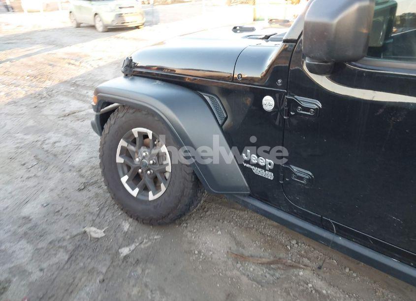 Photo 6 of 2020 Jeep Wrangler UNLIMITED SPORT S 4X4 (VIN 1C4HJXDN9LW322426)