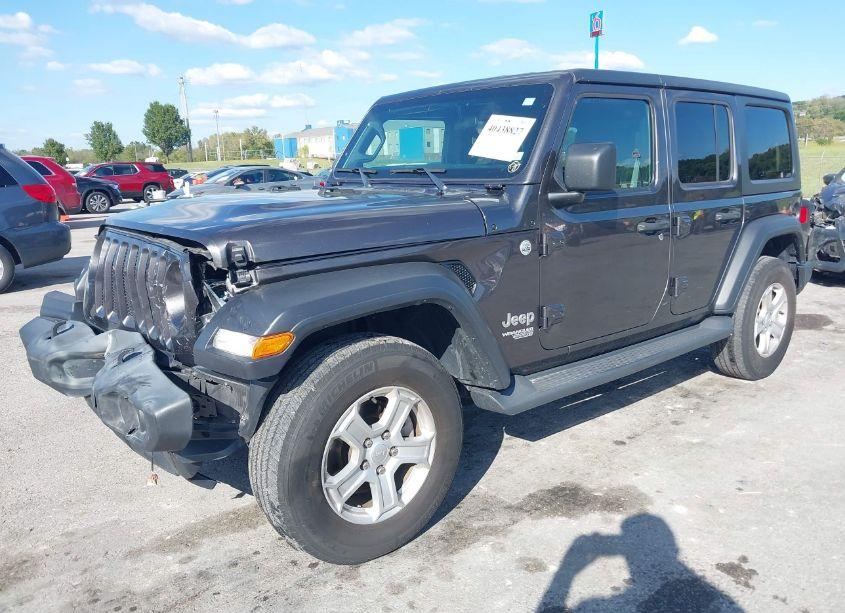 Photo 2 of 2020 Jeep Wrangler UNLIMITED SPORT S 4X4 (VIN 1C4HJXDN9LW343843)