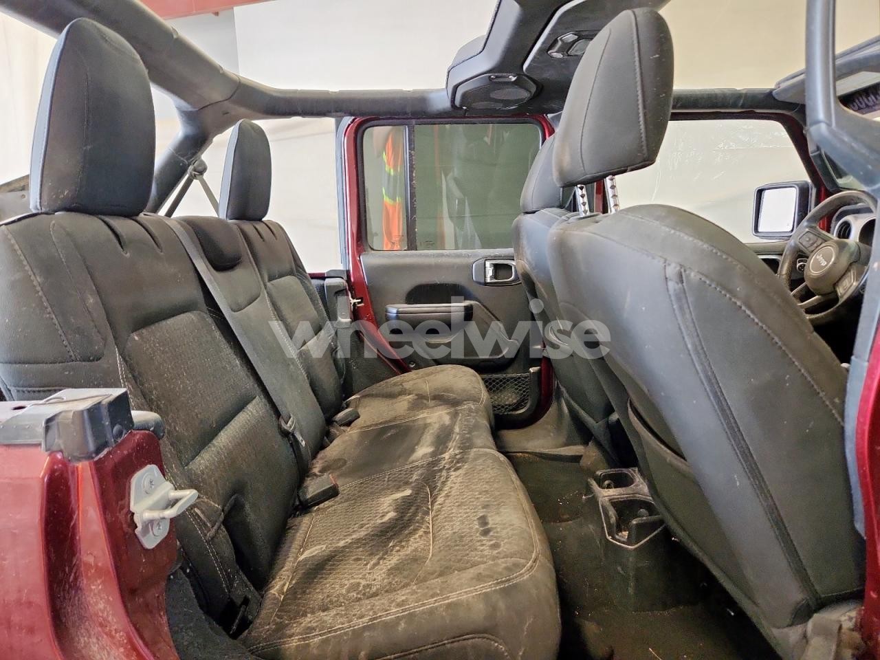 Photo 10 of 2021 JEEP WRANGLER UNLIMITED SPORT (VIN 1C4HJXDN9MW624705)