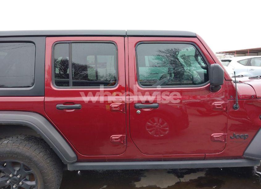 Photo 13 of 2021 Jeep Wrangler UNLIMITED WILLYS 4X4 (VIN 1C4HJXDN9MW777830)