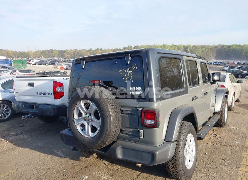 Photo 4 of 2019 Jeep Wrangler UNLIMITED SPORT S 4X4 (VIN 1C4HJXDNXKW521175)